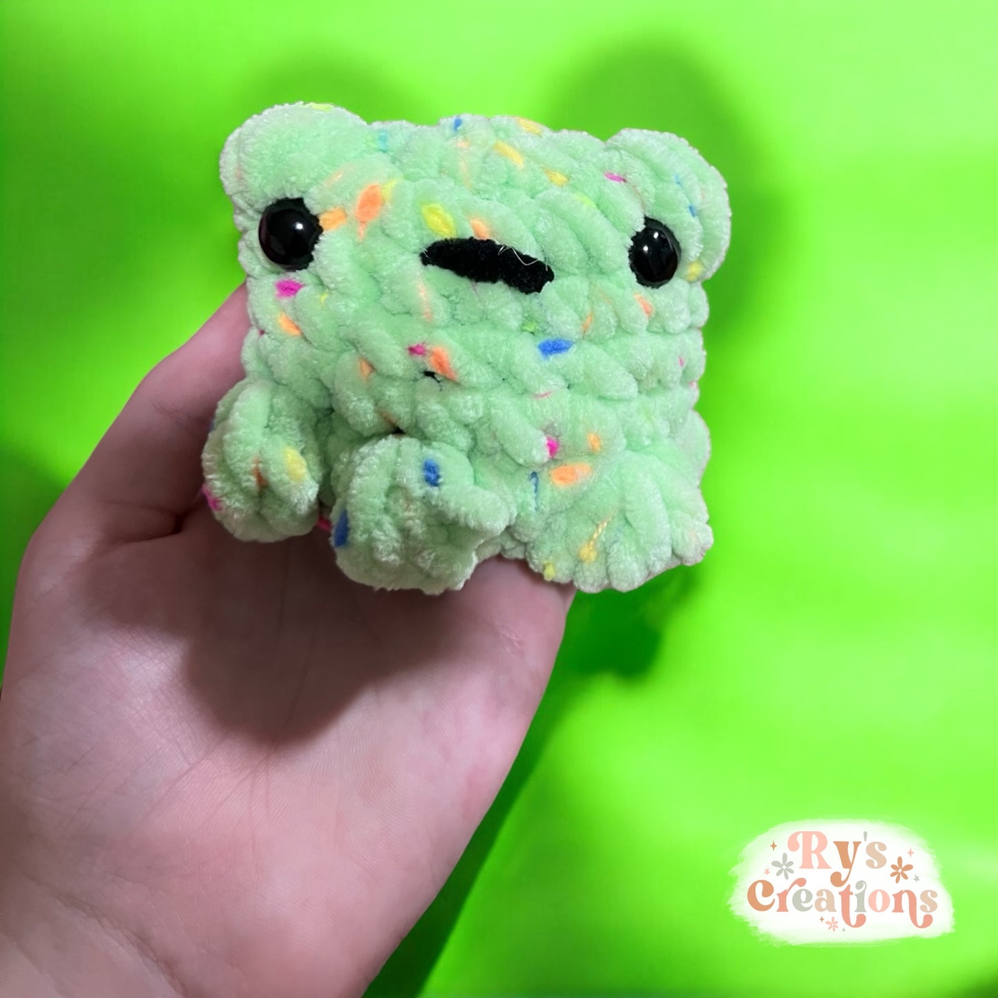 Small Frog Plushie