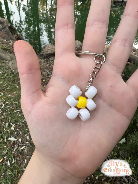 Daisy Silver Keychain